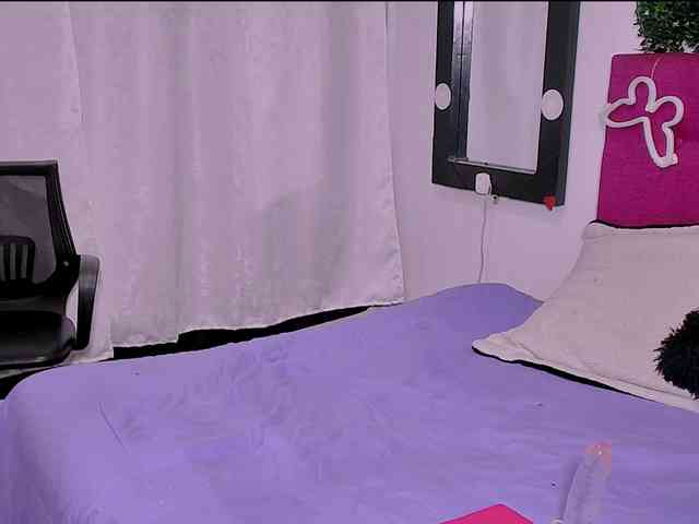 Sharon-Slut webcam