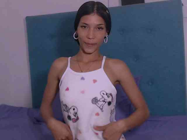 Sharon-Slut webcam