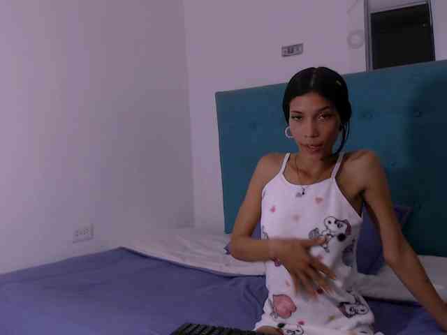 Sharon-Slut webcam