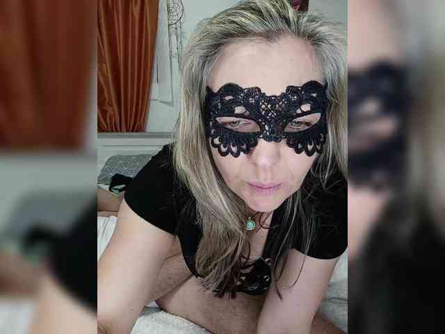 Sisinkaa4422 webcam
