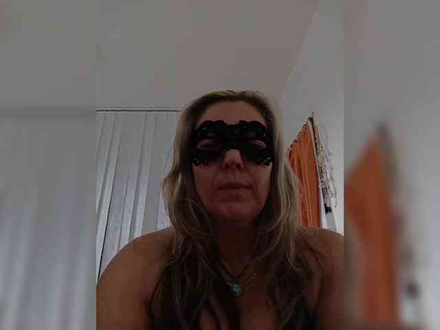 Sisinkaa4422 webcam