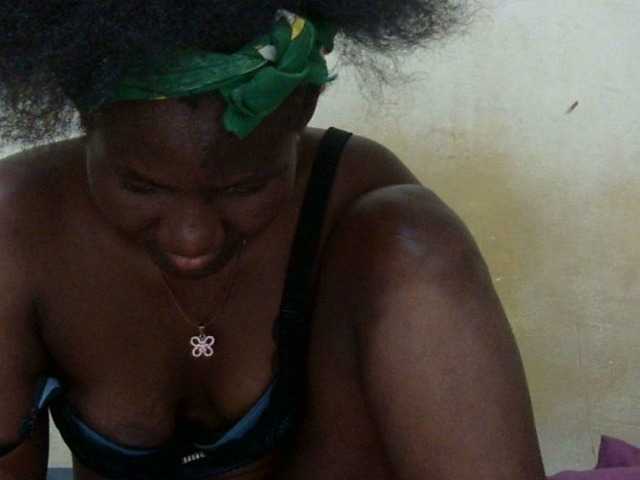 sexy-candy1 webcam bongacams model stream image