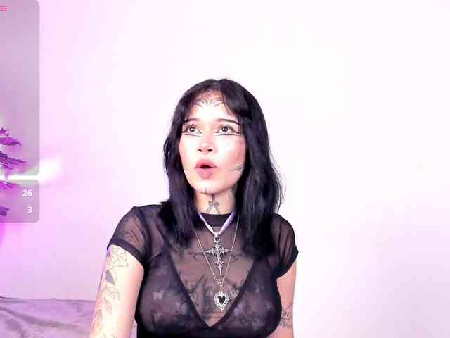 sasha-yaklove999 webcam