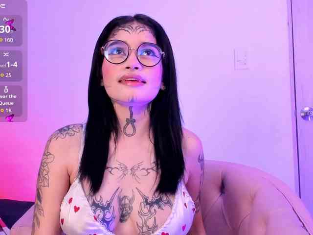 sasha-yaklove999 webcam