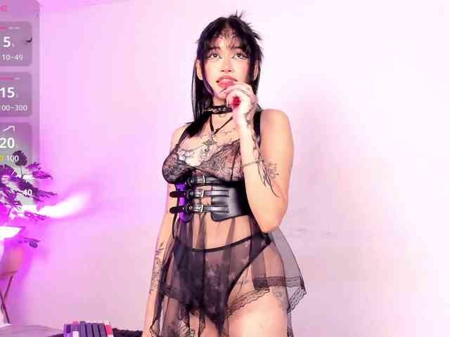 sasha-yaklove999 webcam