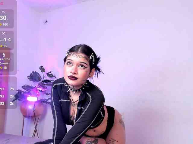 sasha-yaklove999 webcam