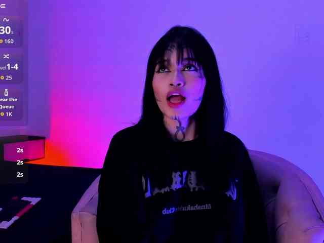 sasha-yaklove999 webcam