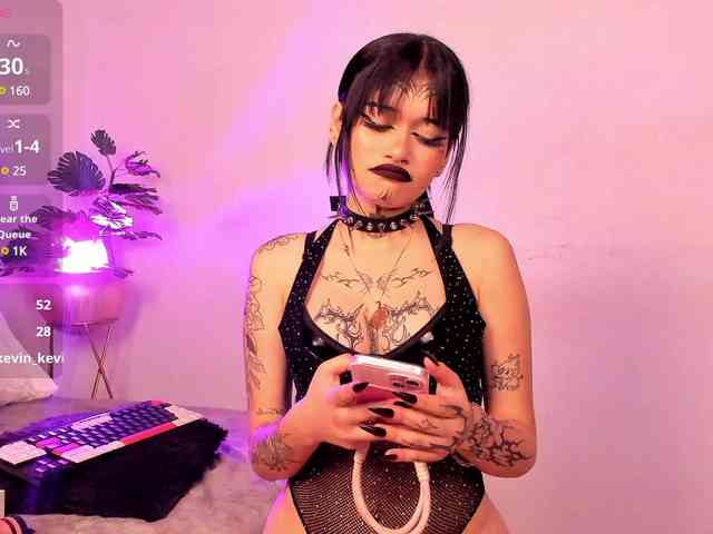 sasha-yaklove999 webcam