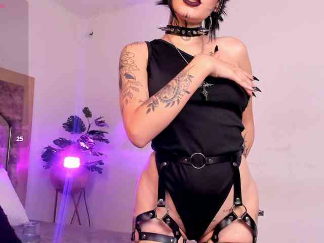 sasha-yaklove999 webcam