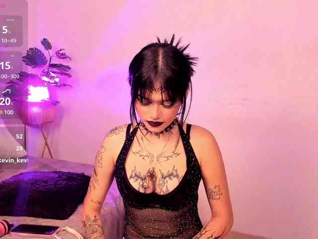 sasha-yaklove999 webcam