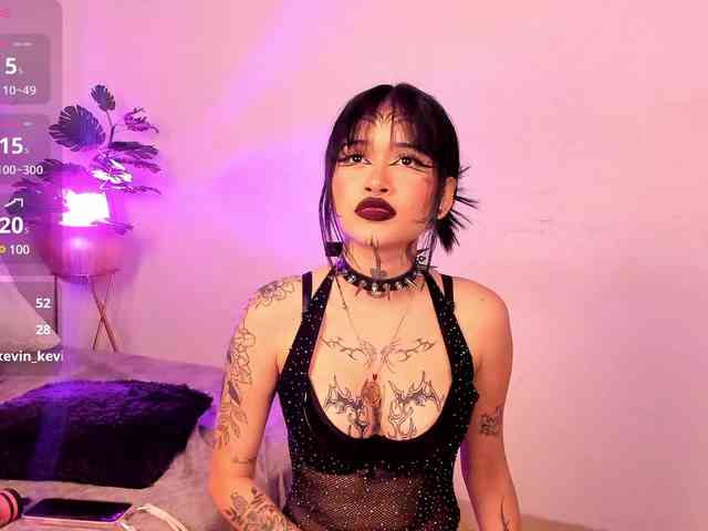 sasha-yaklove999 webcam