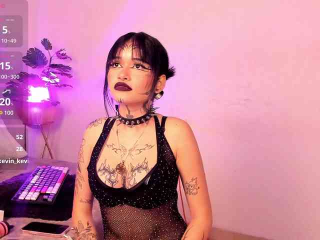 sasha-yaklove999 webcam