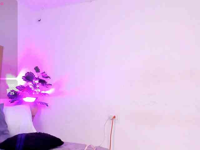sasha-yaklove999 webcam