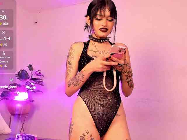 sasha-yaklove999 webcam