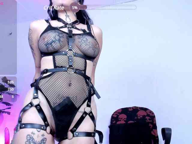 sasha-yaklove999 webcam
