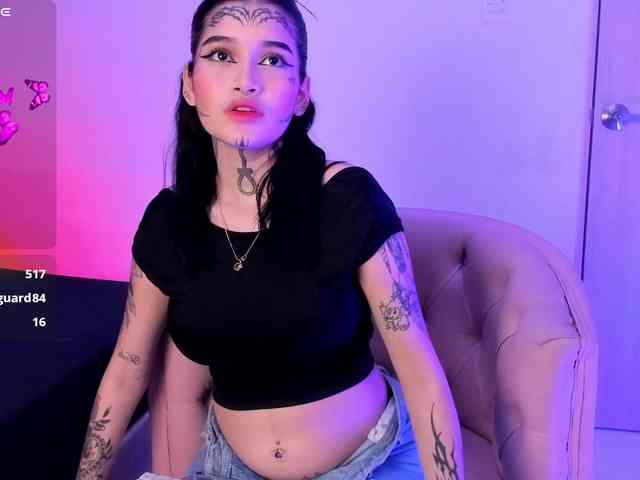 sasha-yaklove999 webcam