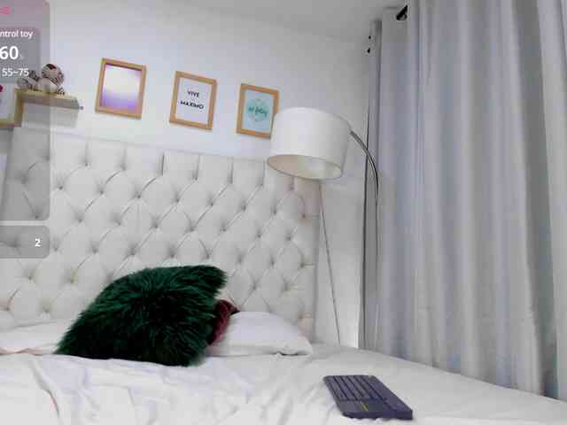 lauralopeez webcam