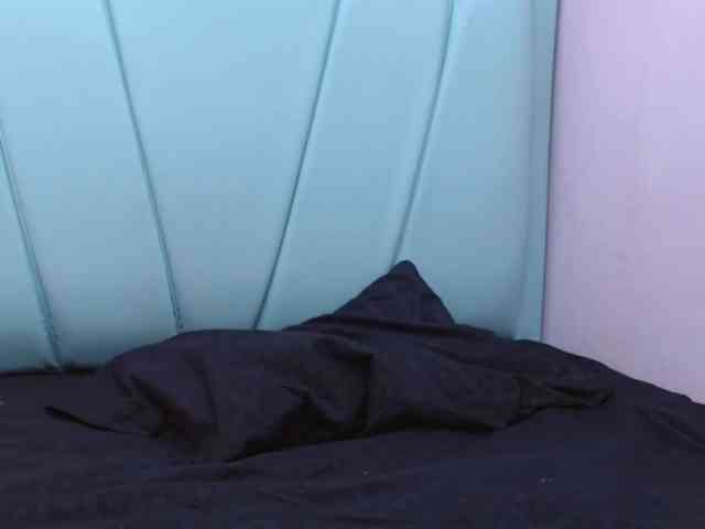lunapetite18 webcam