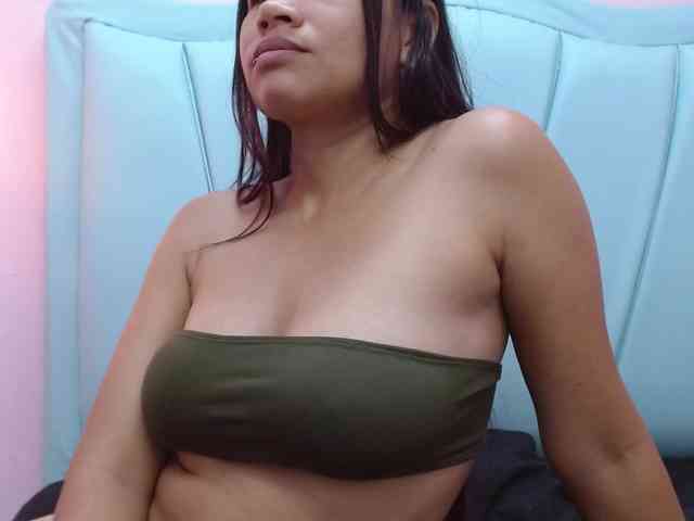 lunapetite18 webcam