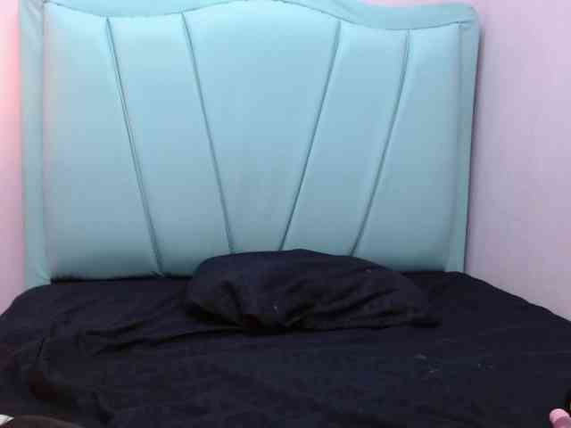 lunapetite18 webcam