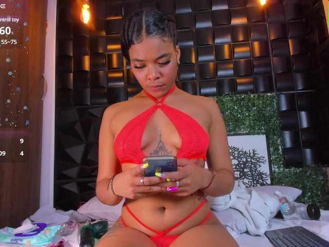  GiaScott chat room
