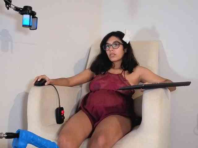 Raquelpetti Live Webcam on BongaCams