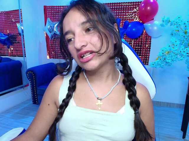zoe-jonexs webcam