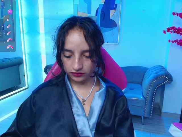 zoe-jonexs webcam