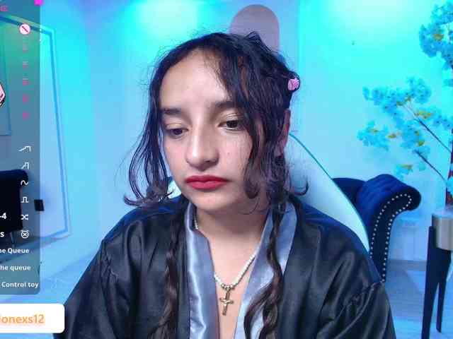 zoe-jonexs webcam