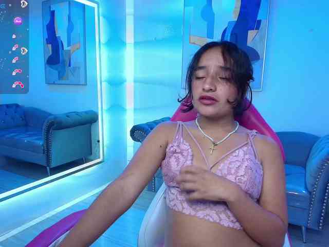 zoe-jonexs webcam