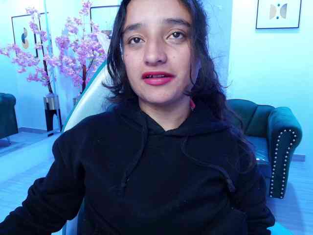 zoe-jonexs webcam