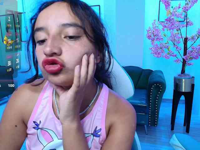 zoe-jonexs webcam
