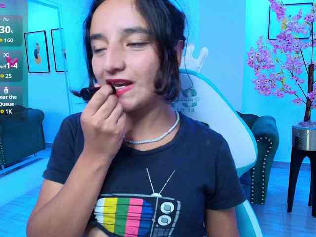 zoe-jonexs webcam