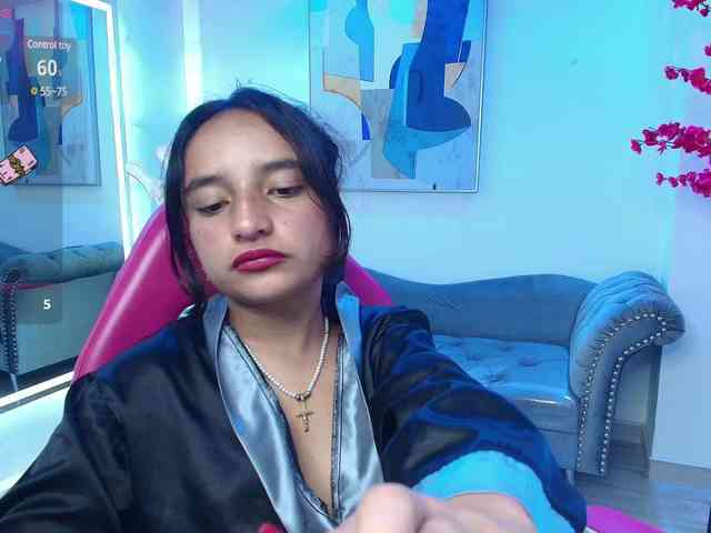 zoe-jonexs webcam