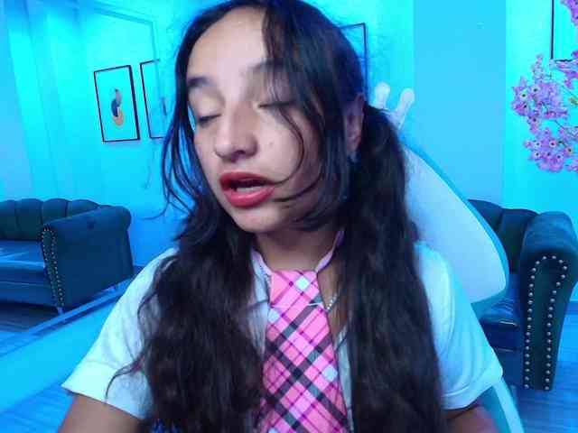 zoe-jonexs webcam