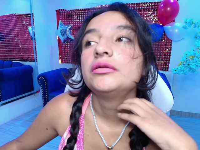 zoe-jonexs webcam