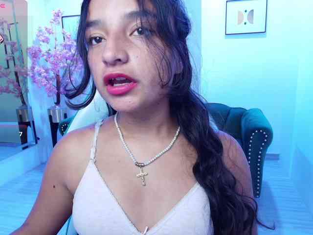 zoe-jonexs webcam