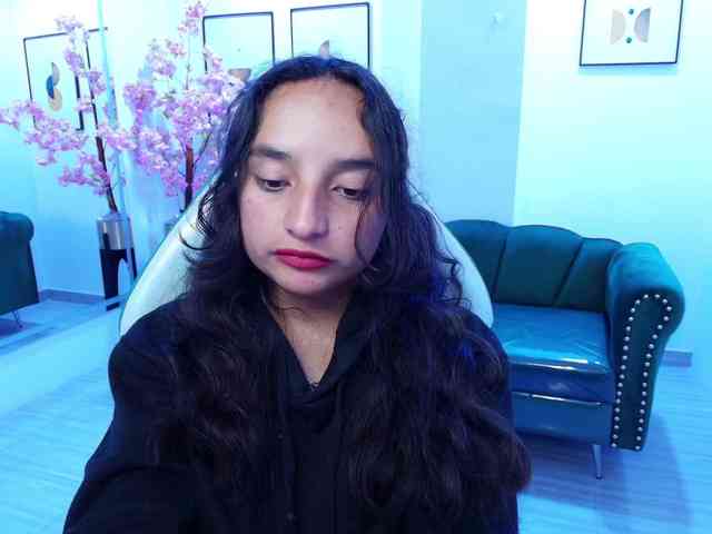 zoe-jonexs webcam
