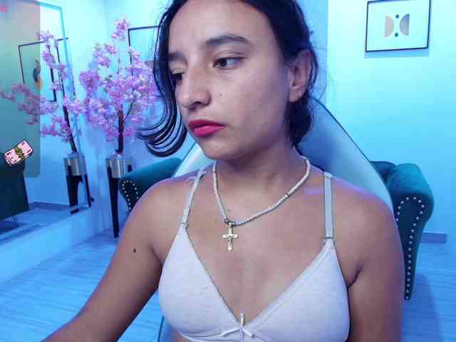 zoe-jonexs webcam