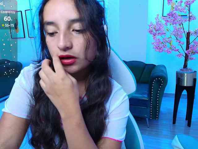 zoe-jonexs webcam