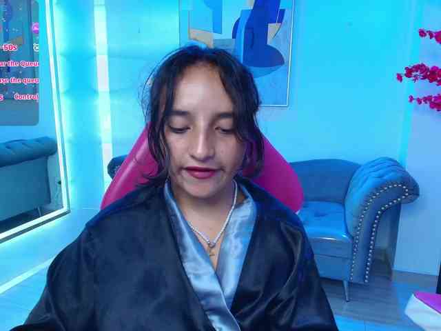 zoe-jonexs webcam