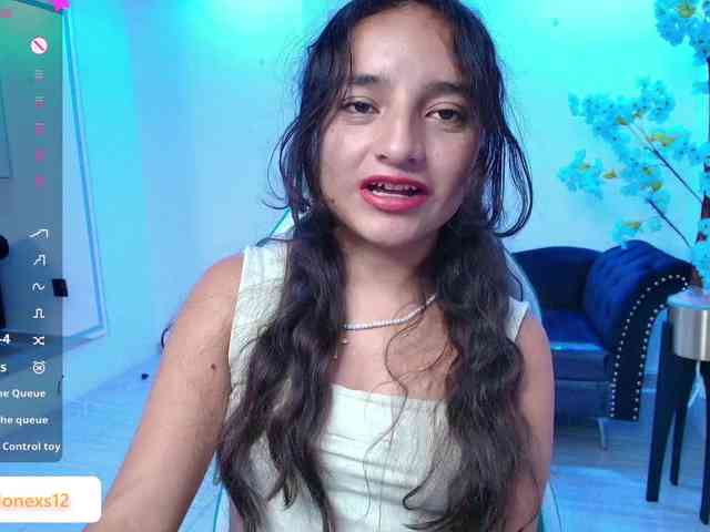 zoe-jonexs webcam