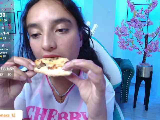 zoe-jonexs webcam