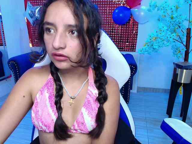 zoe-jonexs webcam