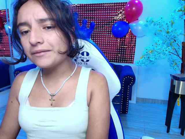 zoe-jonexs webcam