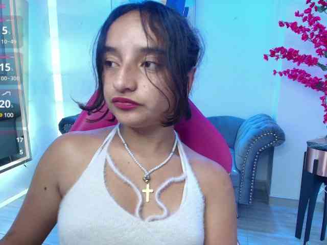 zoe-jonexs webcam