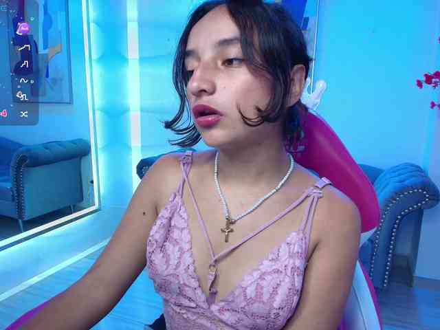 zoe-jonexs webcam