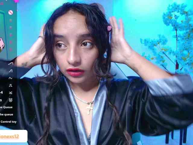 zoe-jonexs webcam
