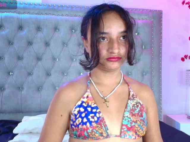 zoe-jonexs webcam