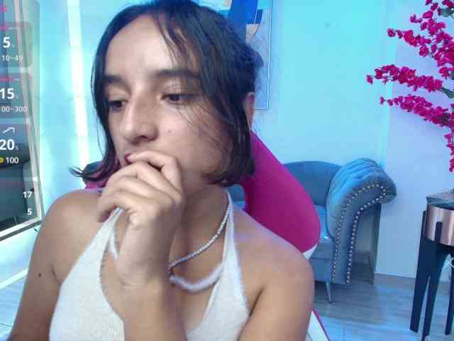 zoe-jonexs webcam